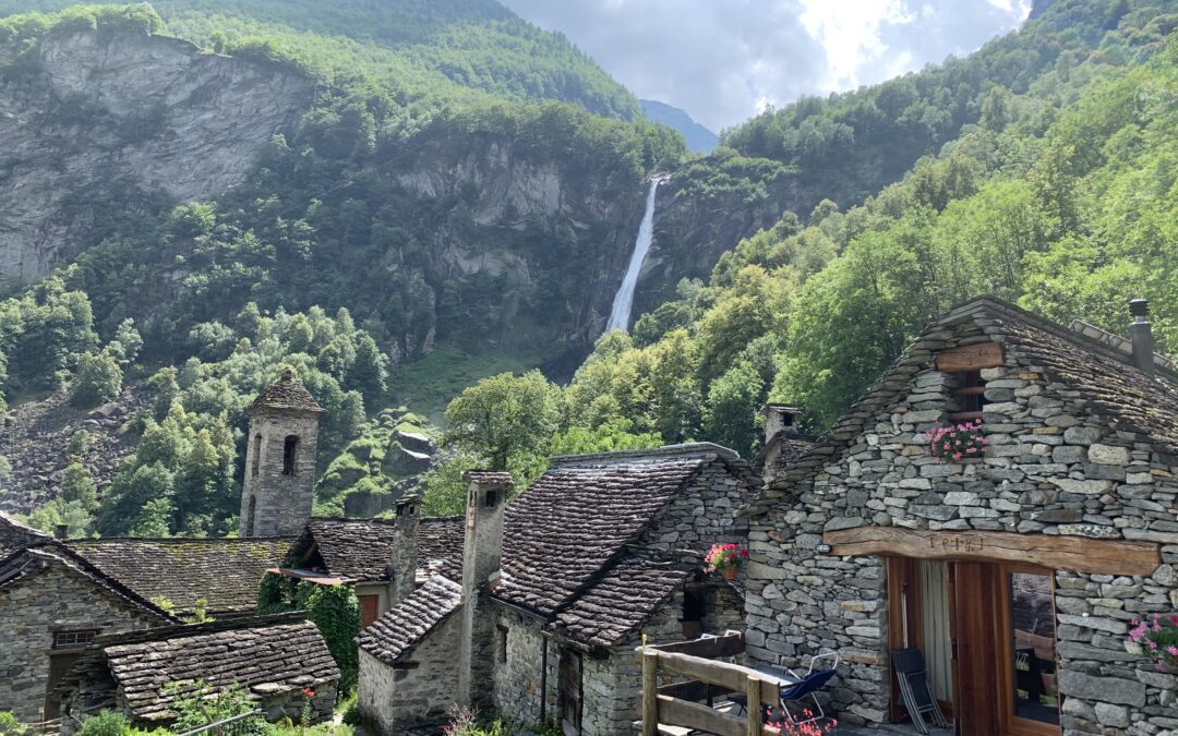 Foroglio, un village suspendu entre ciel et roche au Tessin
